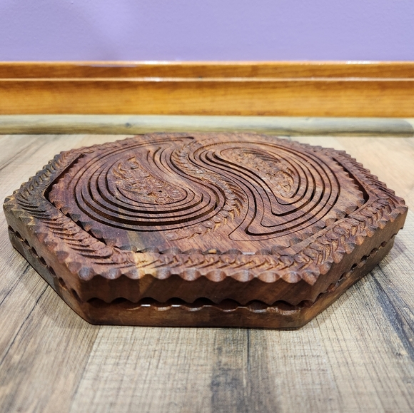 Carved Vintage Wooden Collapsible Basket serving Tray, Two Sections - Picture 2 of 5